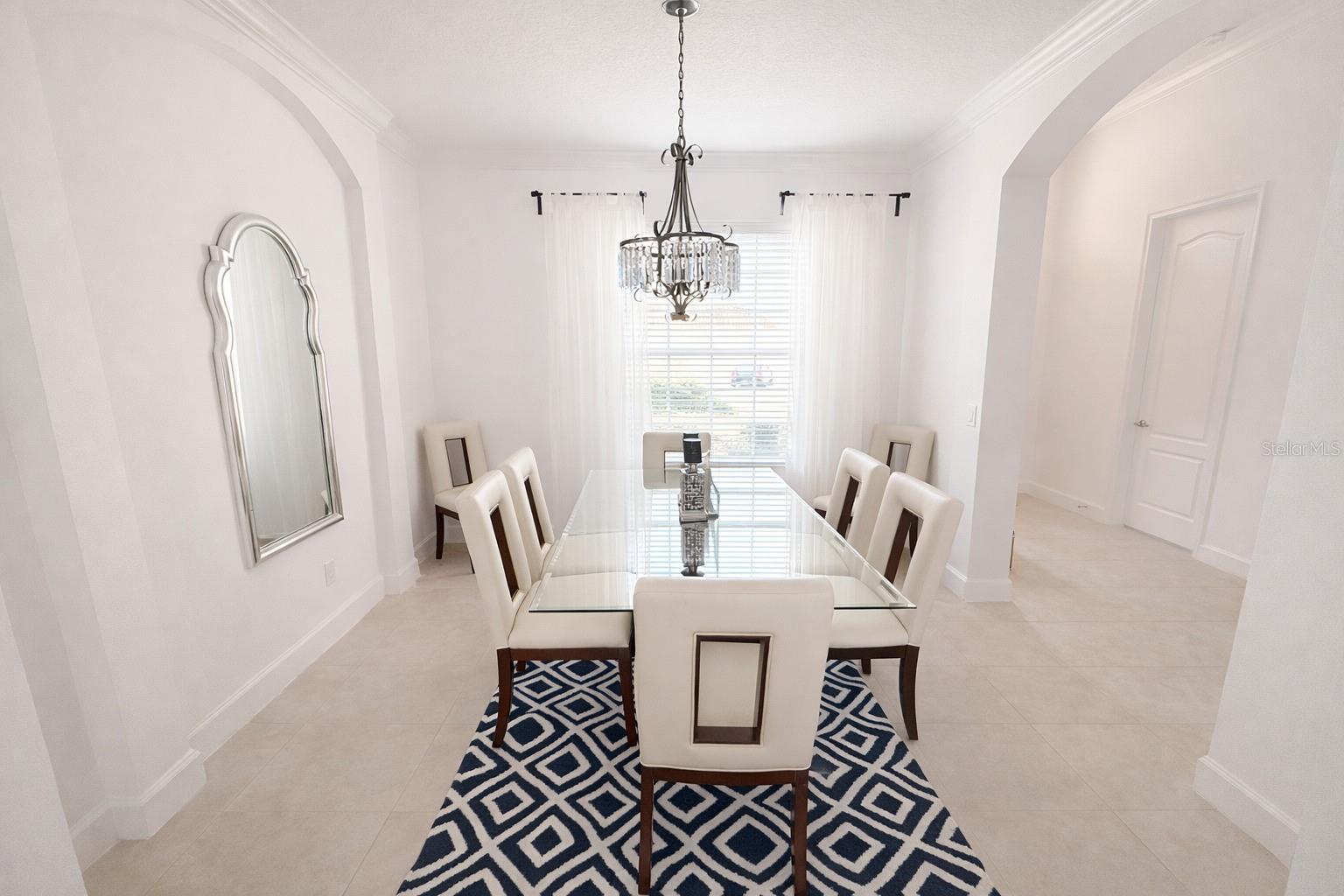 Image 5 of 47 For 4084 Oaktree Drive