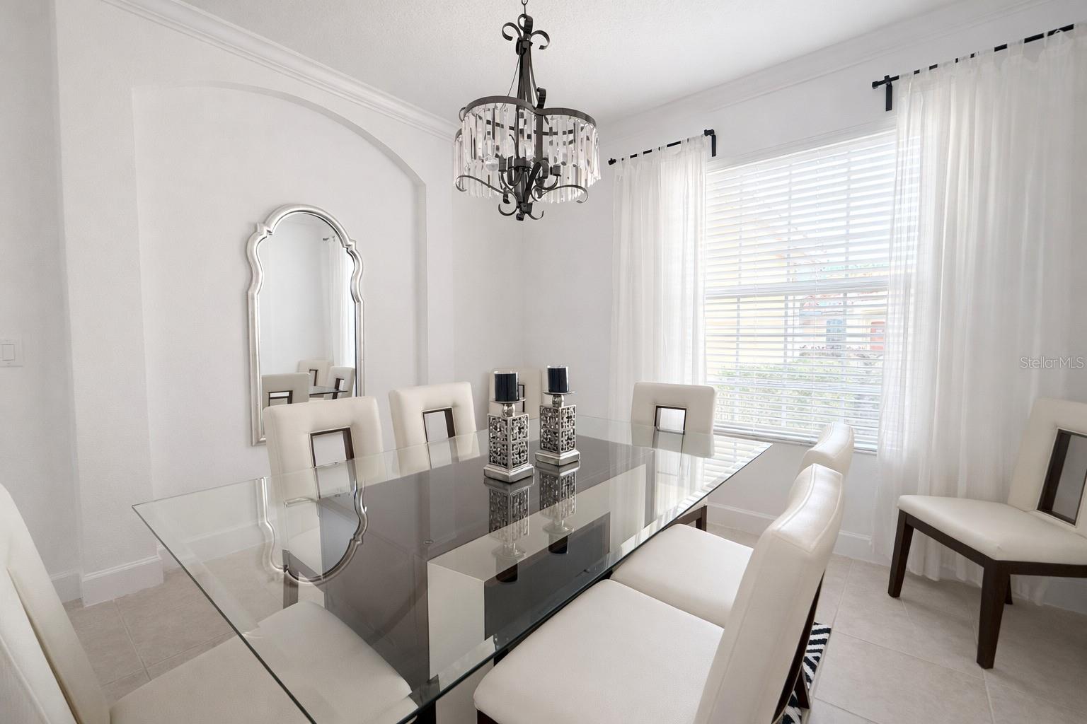 Image 6 of 47 For 4084 Oaktree Drive