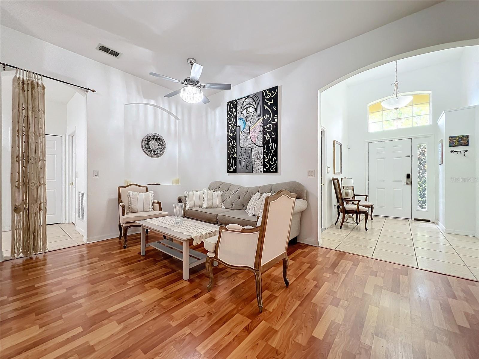 Image 18 of 73 For 4729 Spindletree Lane