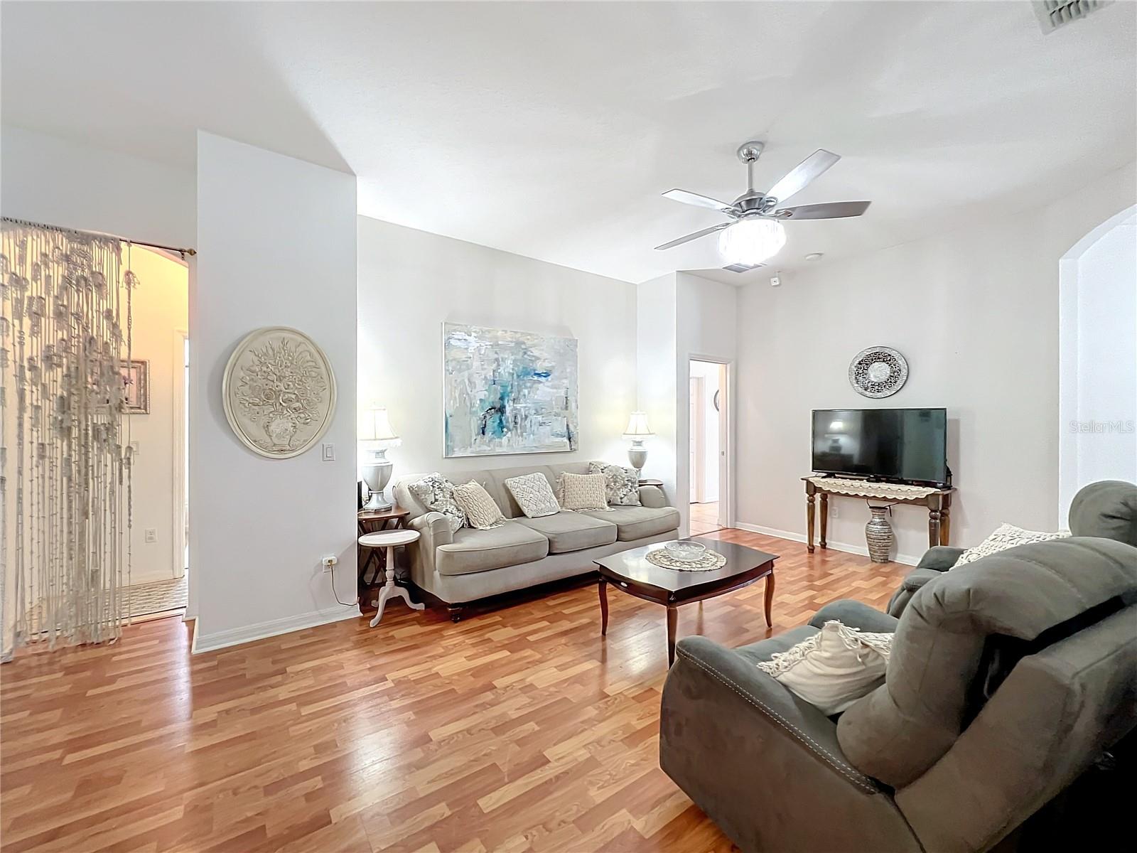 Image 19 of 73 For 4729 Spindletree Lane