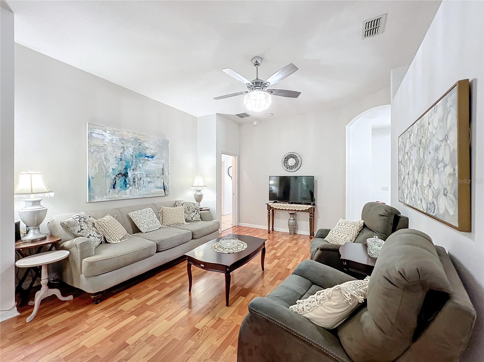 Image 20 of 73 For 4729 Spindletree Lane