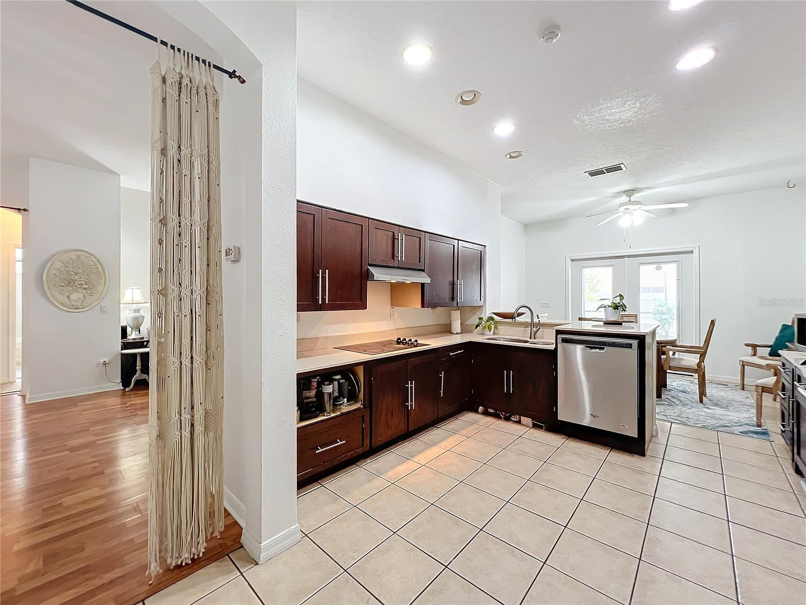 Image 24 of 73 For 4729 Spindletree Lane