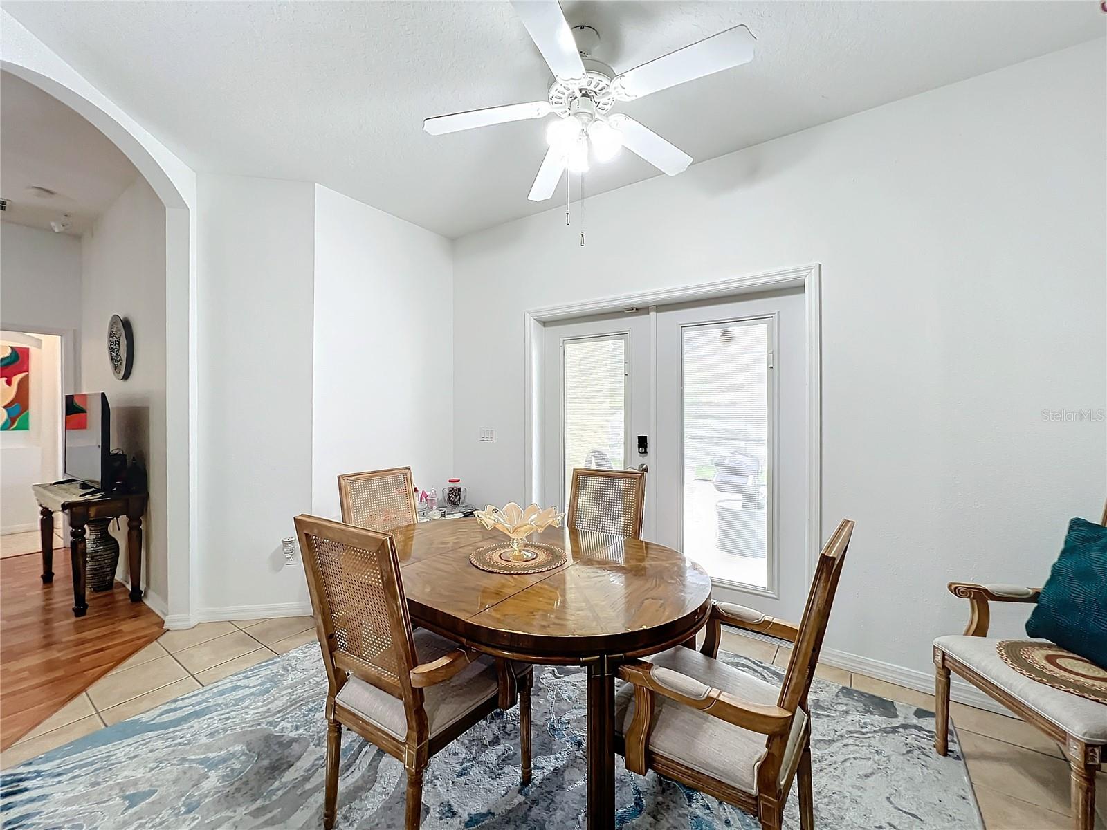 Image 32 of 73 For 4729 Spindletree Lane