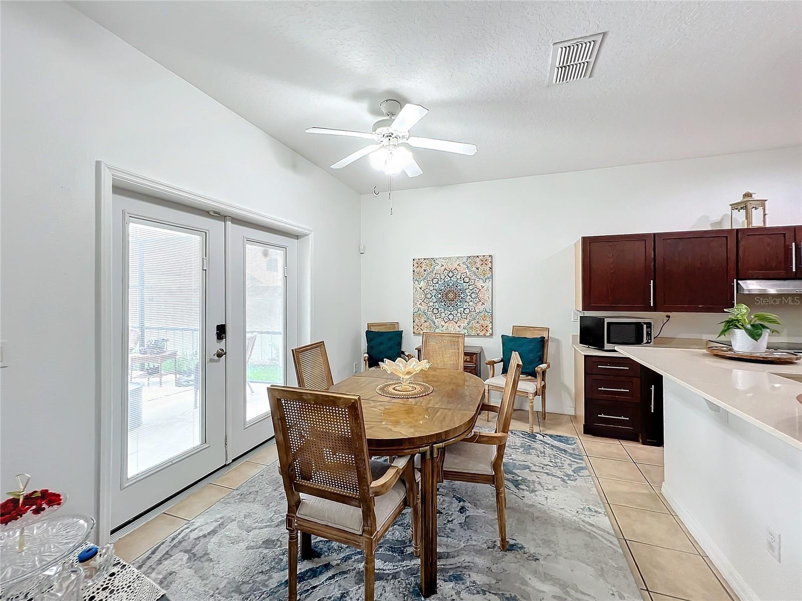 Image 33 of 73 For 4729 Spindletree Lane