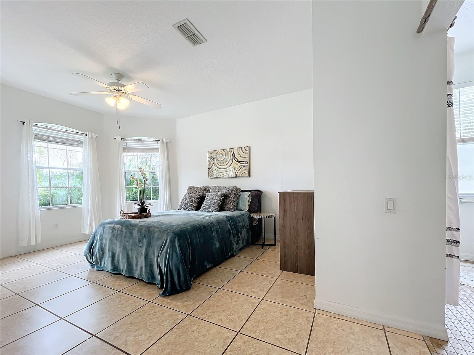 Image 37 of 73 For 4729 Spindletree Lane