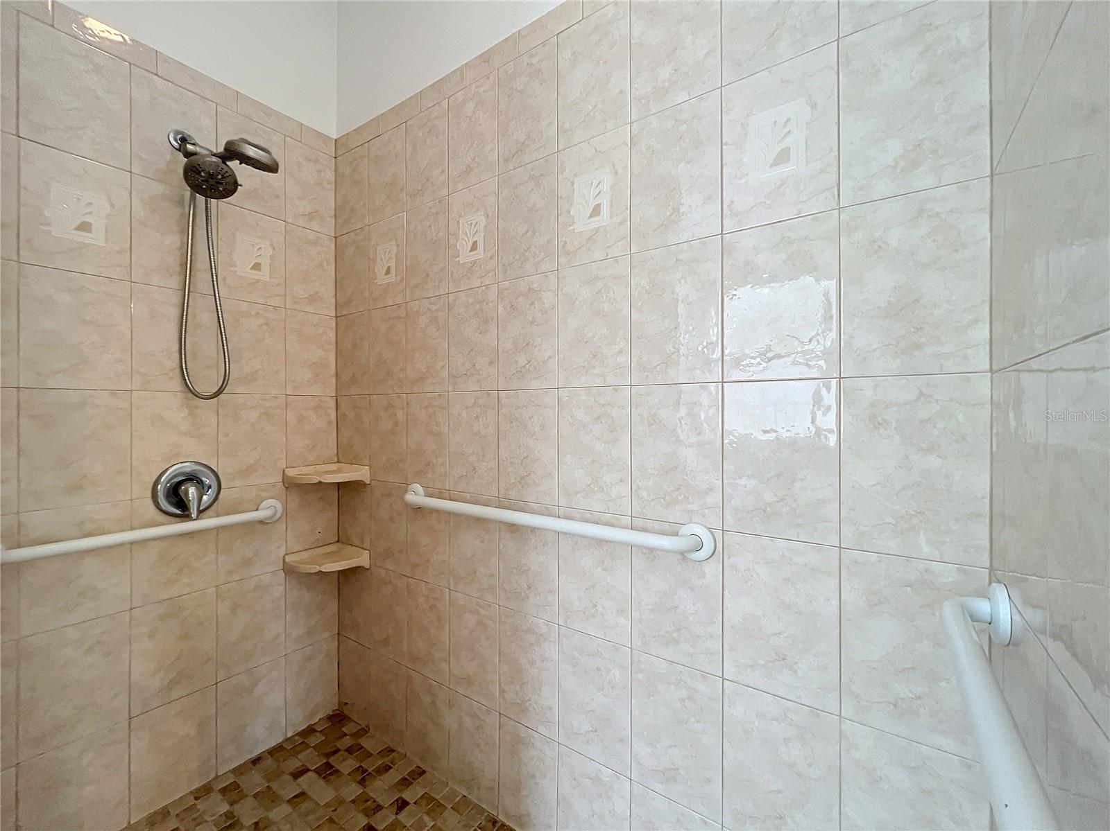 Image 45 of 73 For 4729 Spindletree Lane