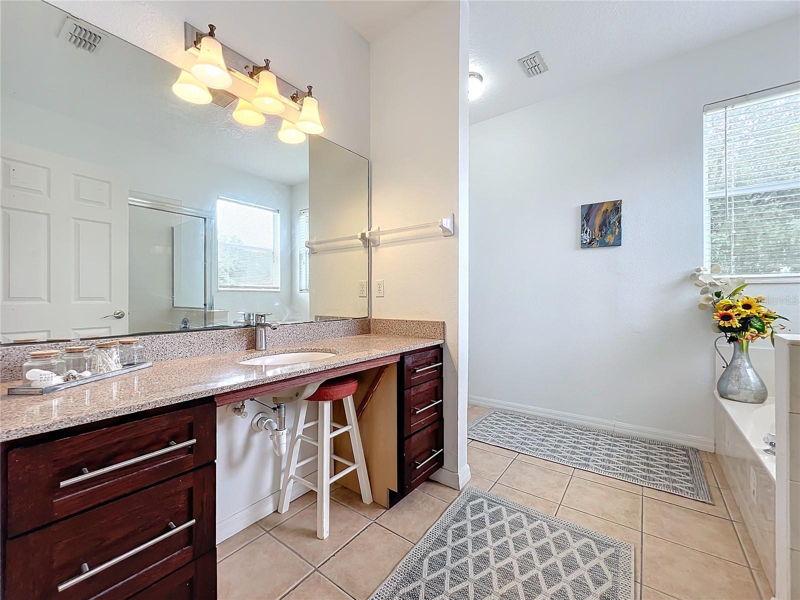 Image 55 of 73 For 4729 Spindletree Lane