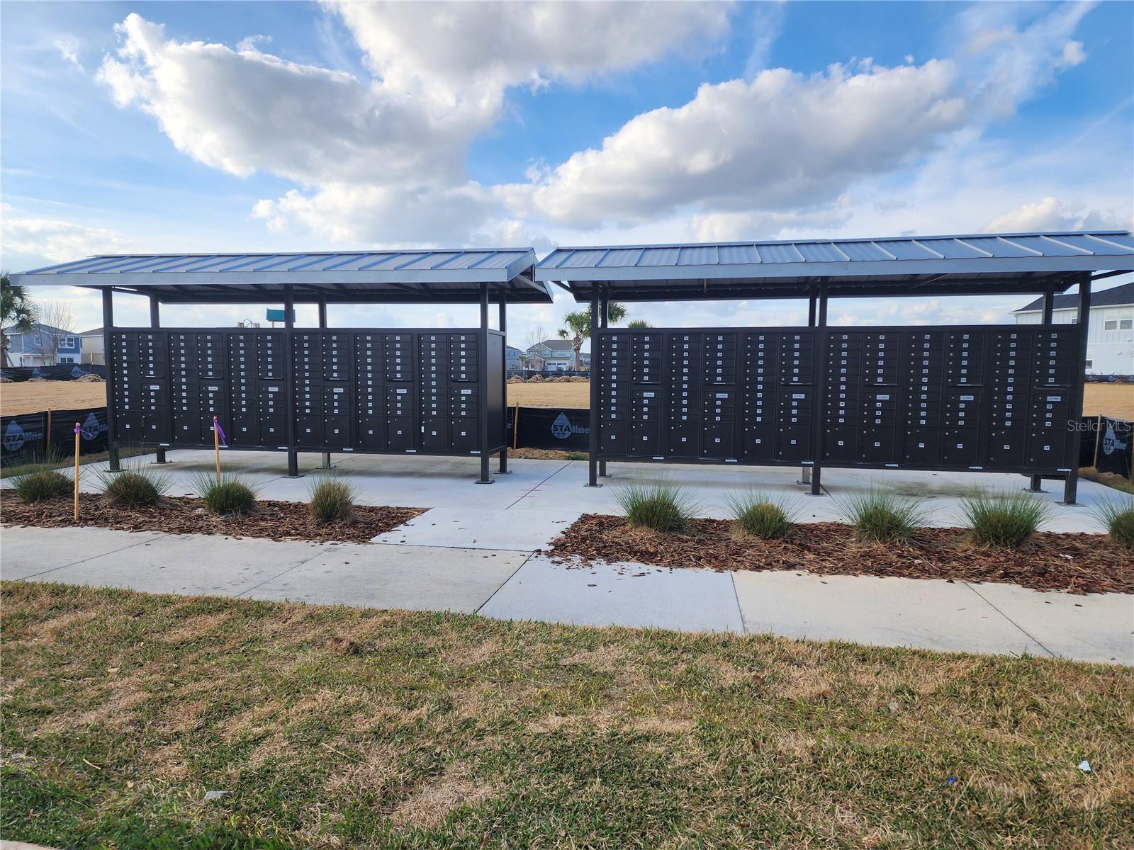 Image 22 of 24 For 16258 Merry Alley