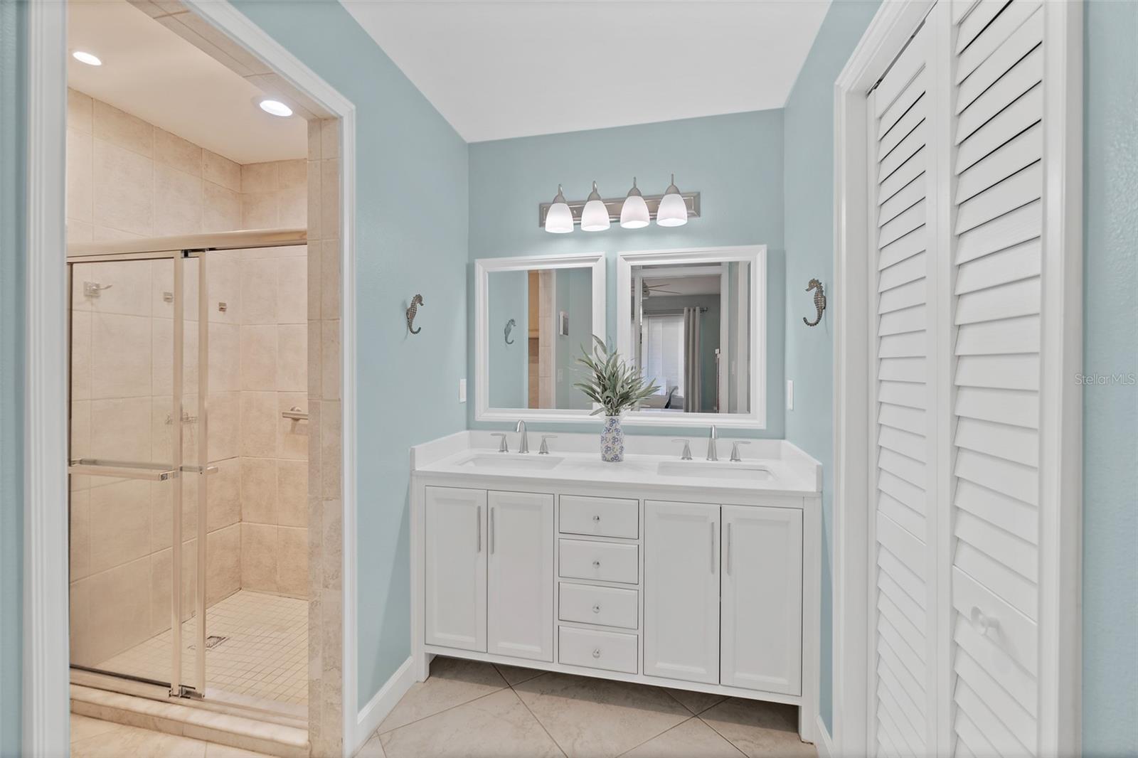 Image 10 of 43 For 118 Skyline Circle