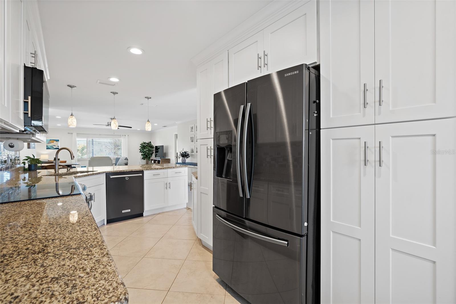 Image 7 of 43 For 118 Skyline Circle