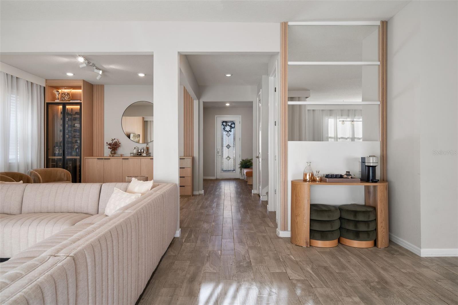 Image 10 of 51 For 2469 Southlawn Lane