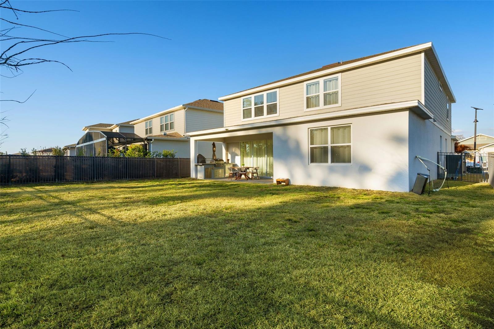 Image 21 of 51 For 2469 Southlawn Lane