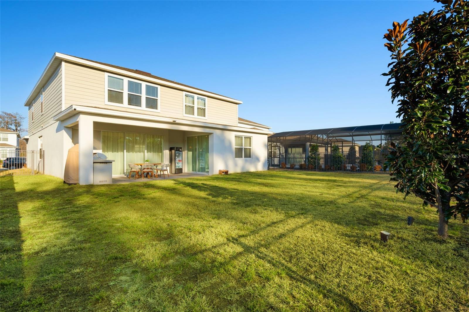 Image 22 of 51 For 2469 Southlawn Lane