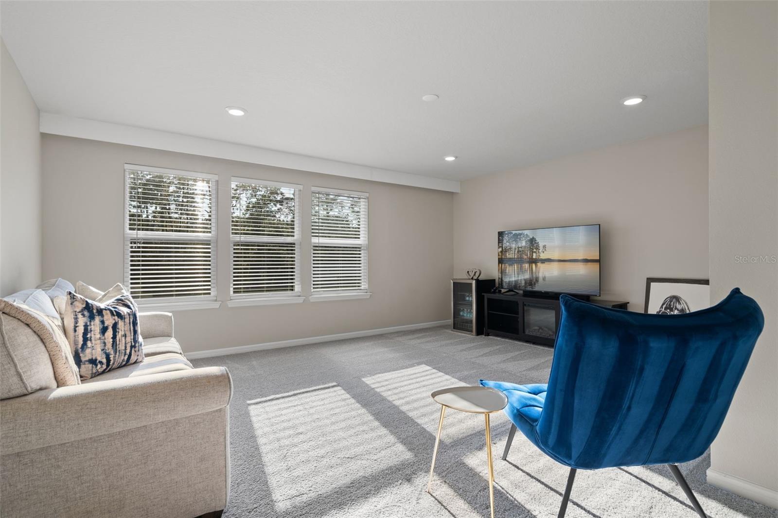 Image 27 of 51 For 2469 Southlawn Lane