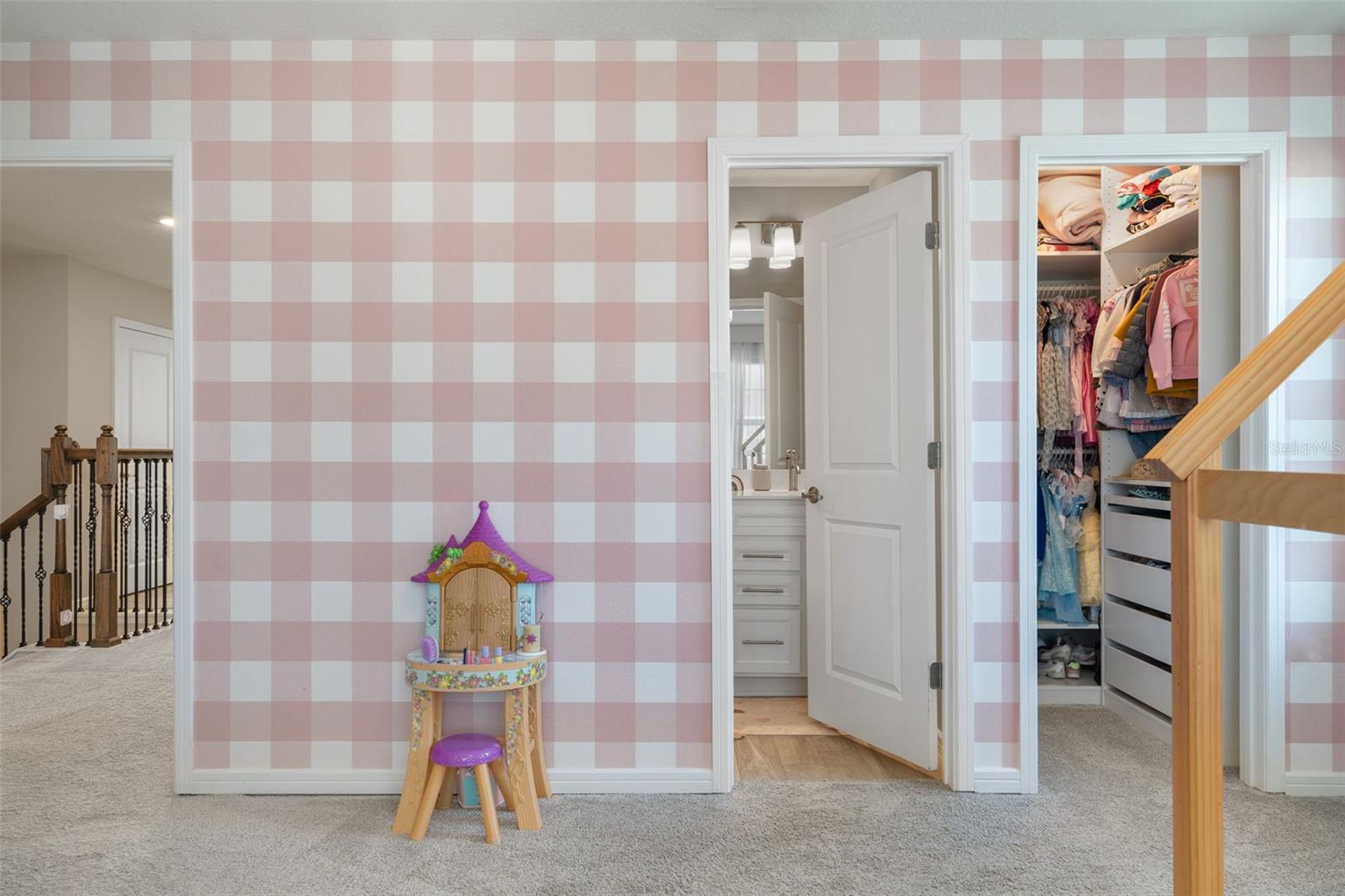 Image 31 of 51 For 2469 Southlawn Lane