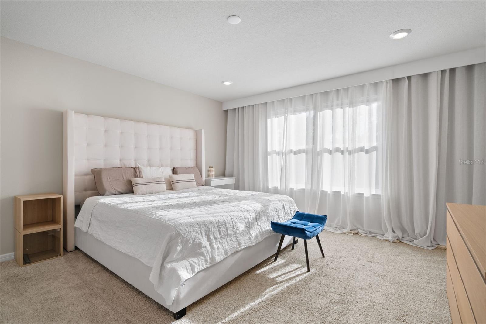 Image 37 of 51 For 2469 Southlawn Lane