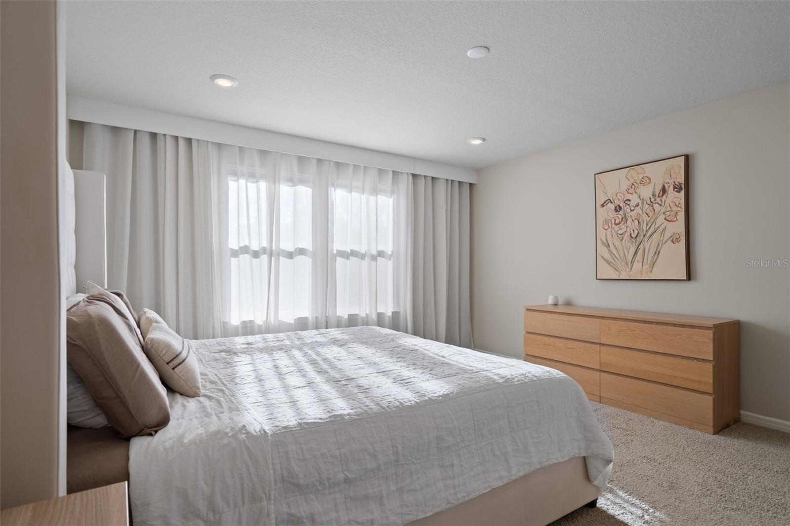 Image 39 of 51 For 2469 Southlawn Lane