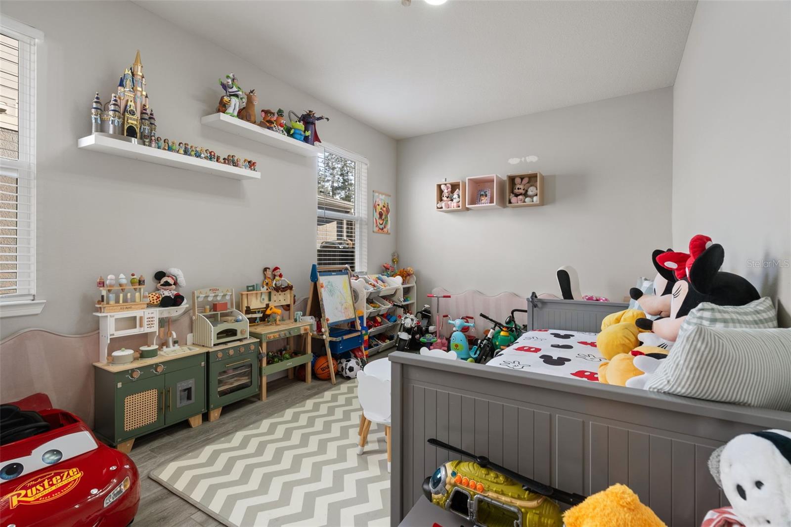 Image 8 of 51 For 2469 Southlawn Lane