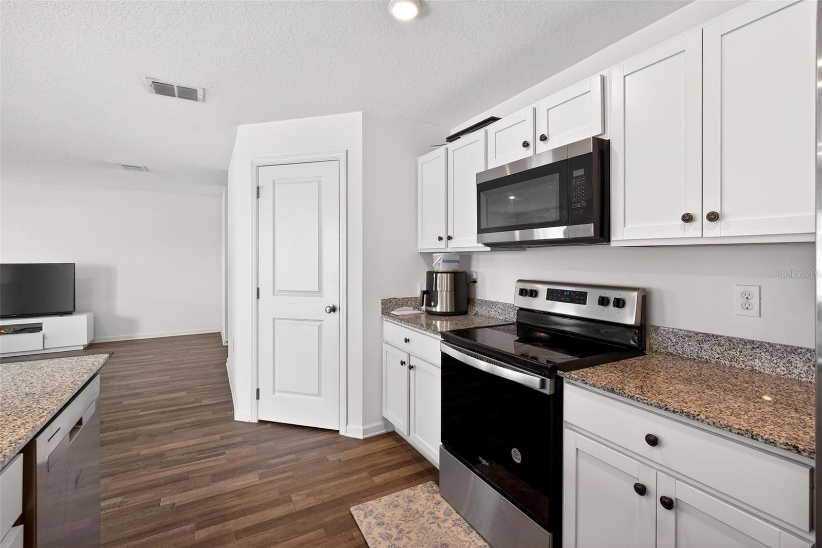 Image 3 of 44 For 1665 Minnesota Road