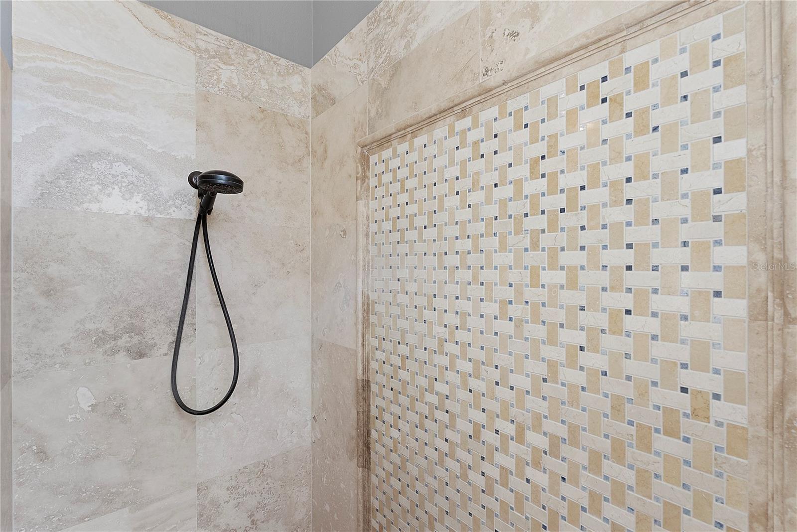 Image 17 of 52 For 438 Harbour Oaks Pointe Drive