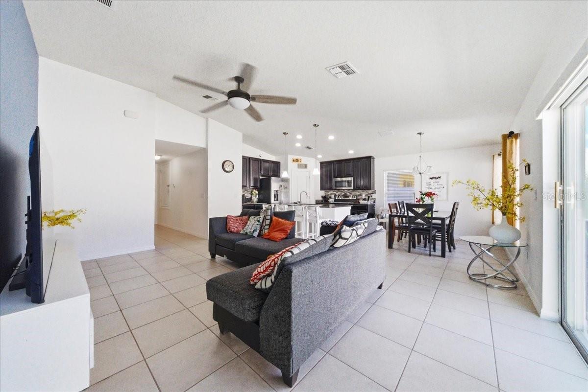 Image 24 of 31 For 3258 Olivera Way