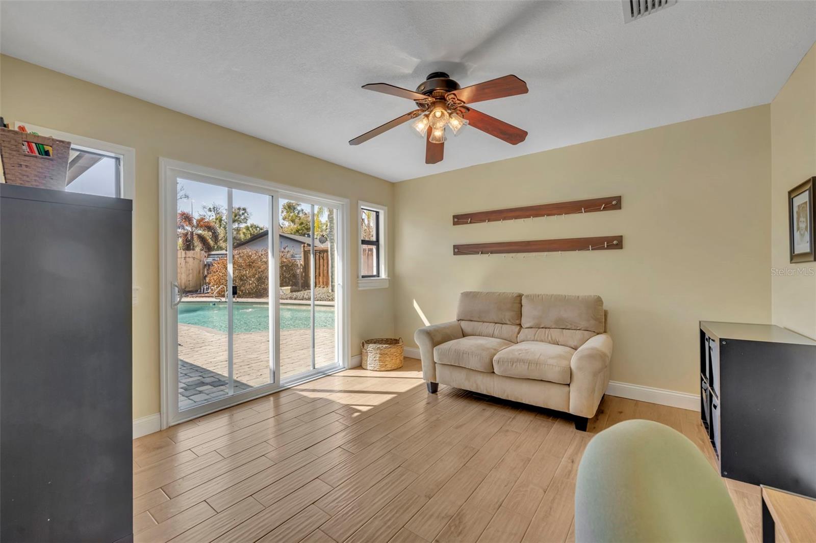 Image 20 of 49 For 781 Goldwater Court