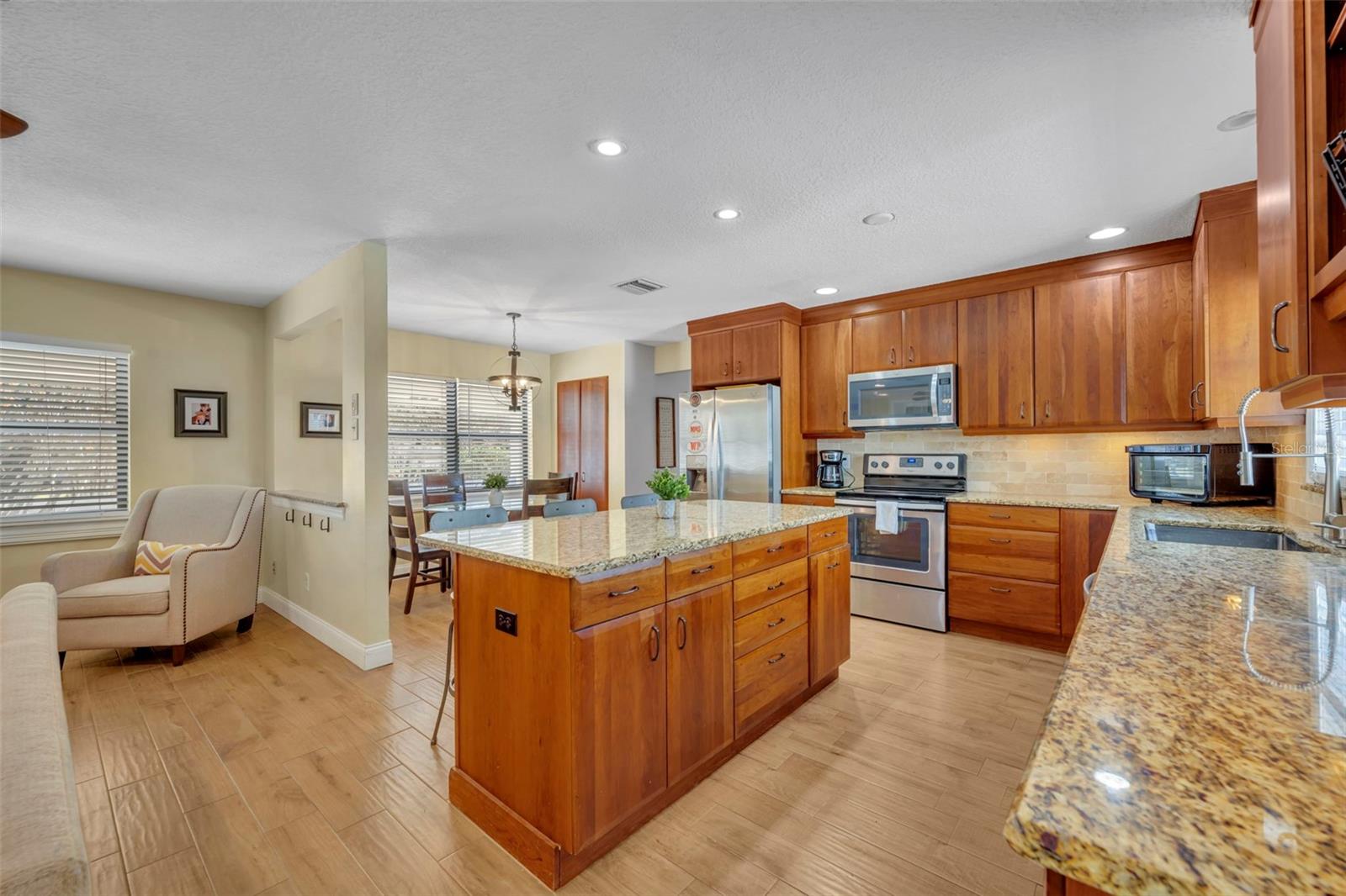 Image 9 of 49 For 781 Goldwater Court