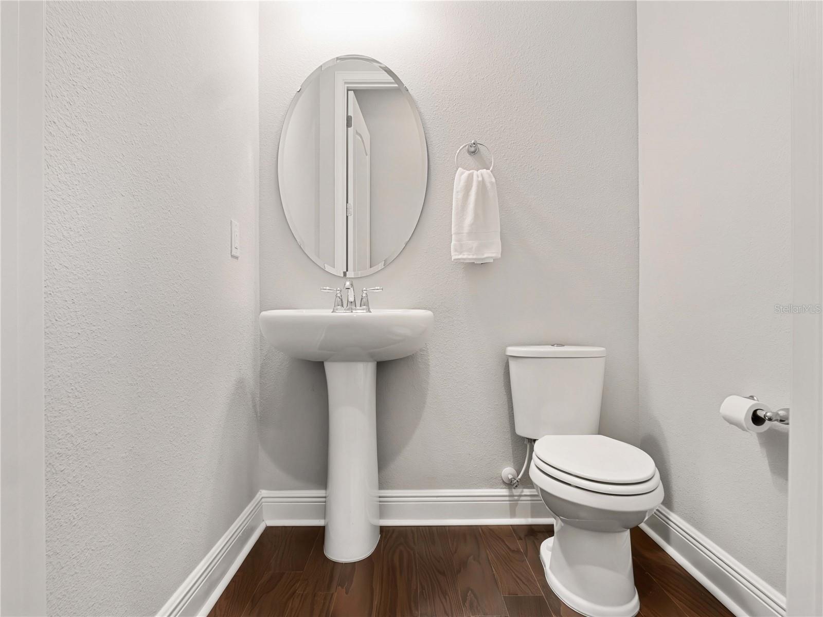 Image 12 of 31 For 13519 Heaney Avenue