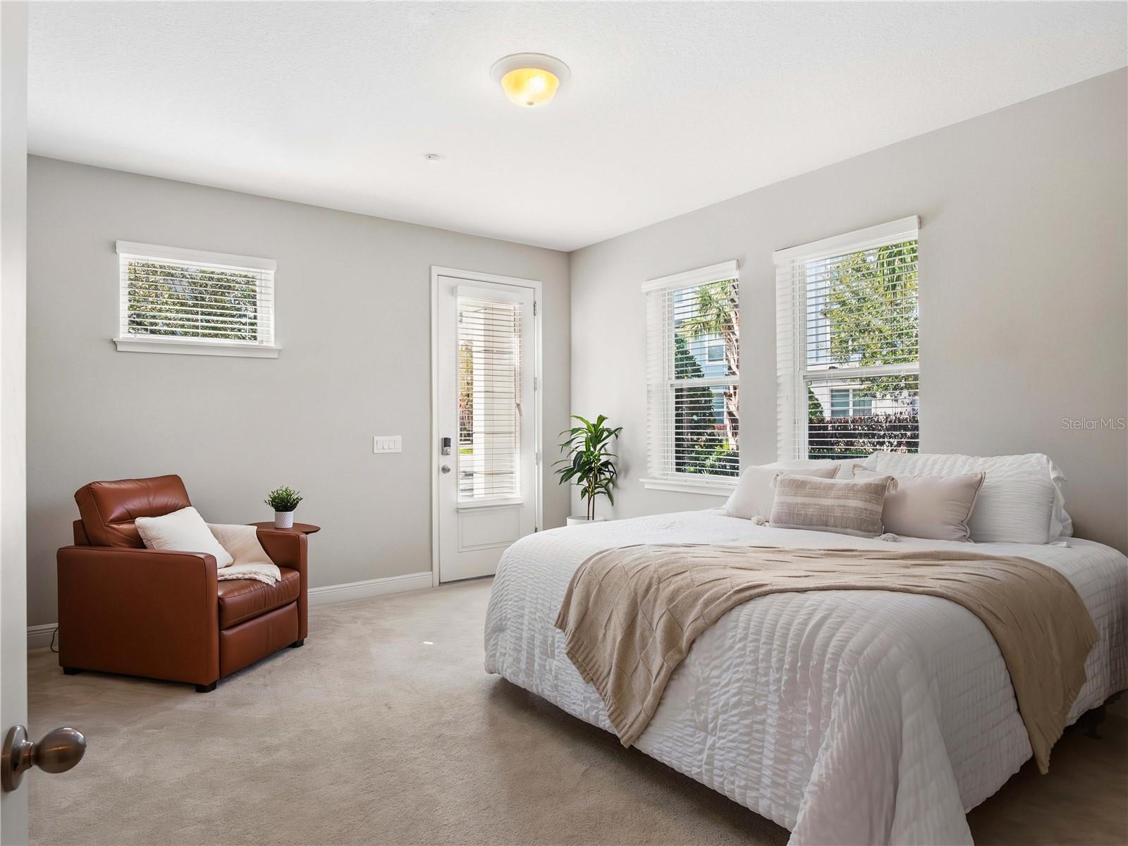 Image 18 of 31 For 13519 Heaney Avenue