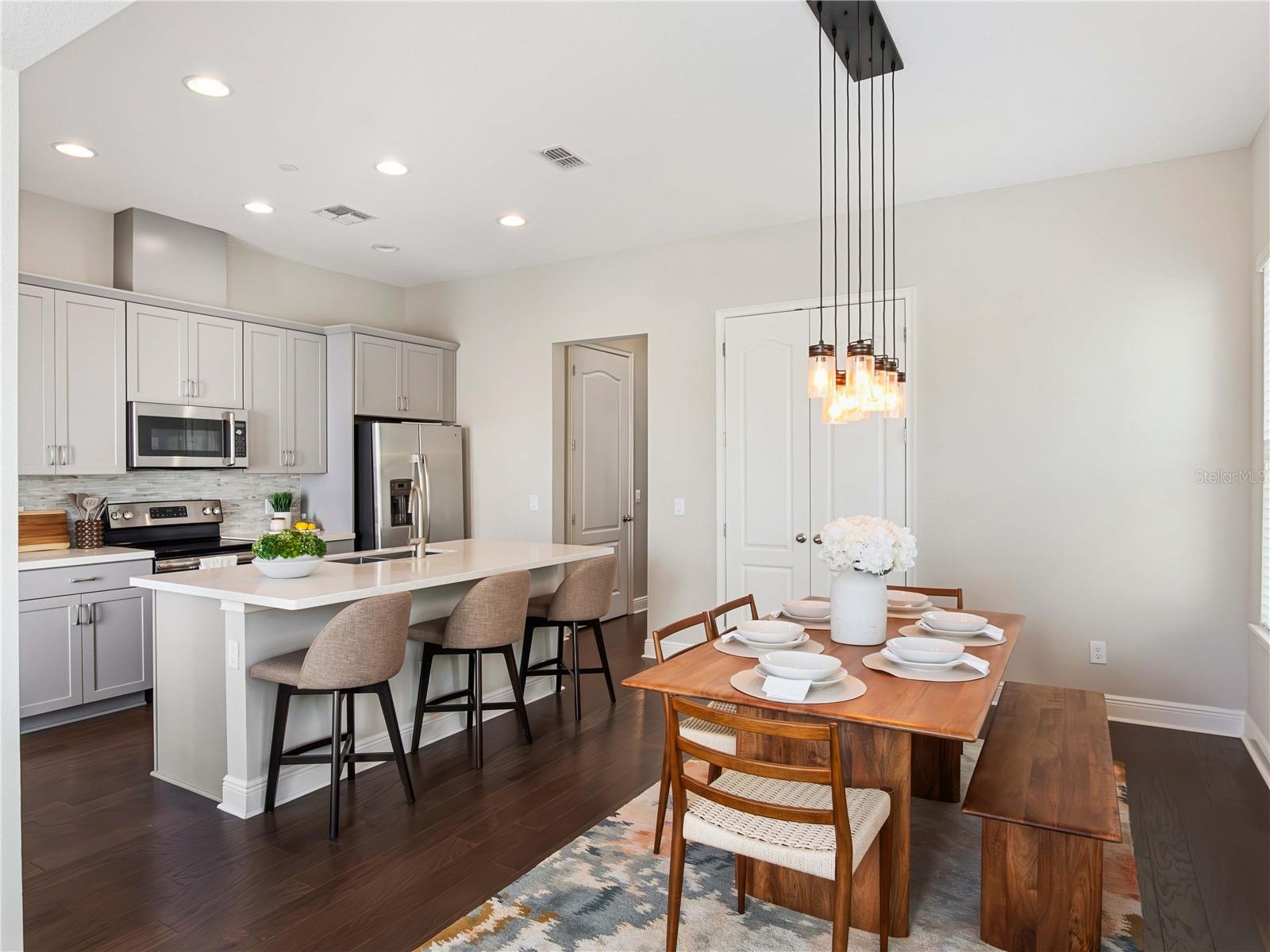 Image 9 of 31 For 13519 Heaney Avenue