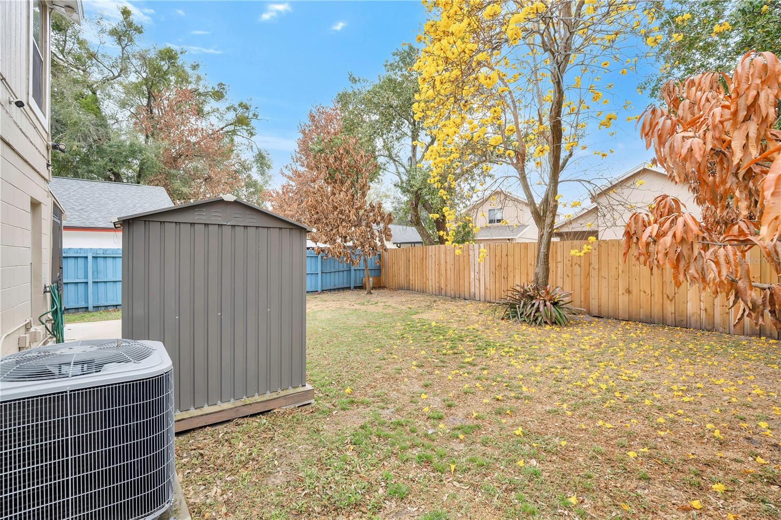 Image 29 of 34 For 682 Ascot Circle