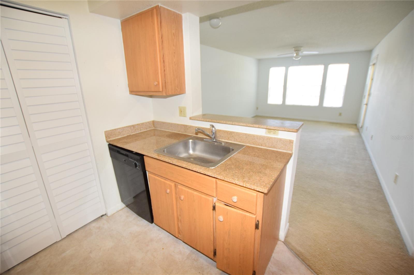 Image 15 of 26 For 11594 Westwood Boulevard 1624