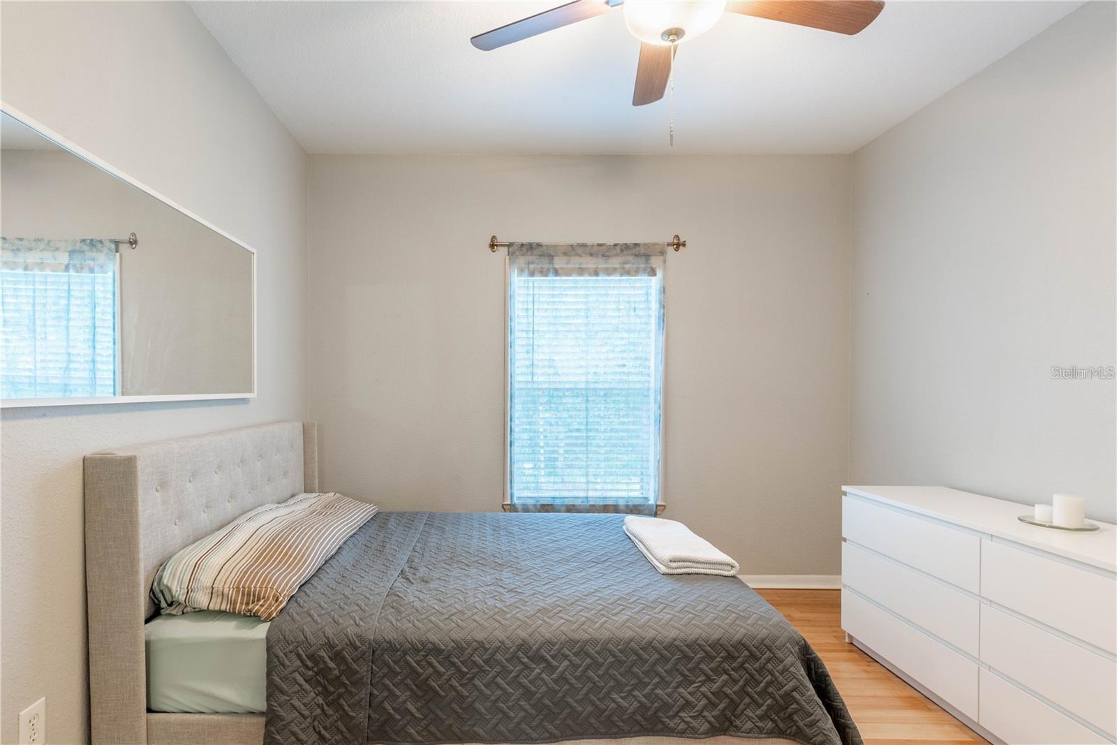 Image 9 of 22 For 3611 Conroy Road 834