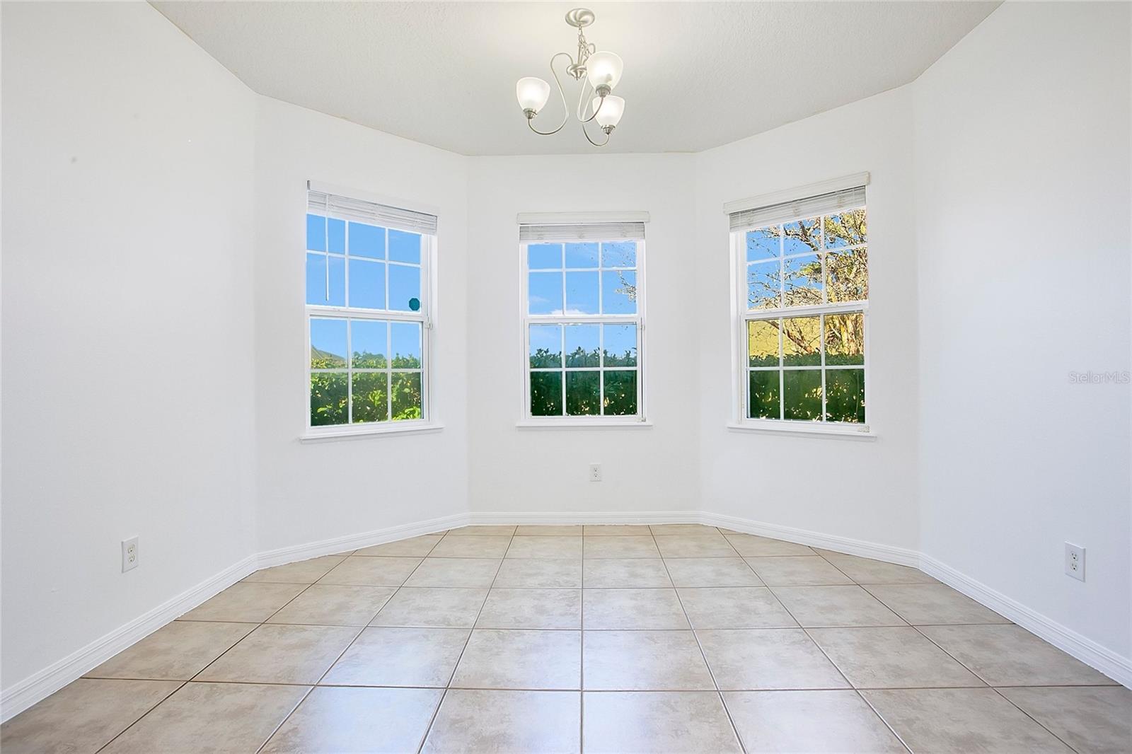 Image 12 of 22 For 7806 Tanbier Drive