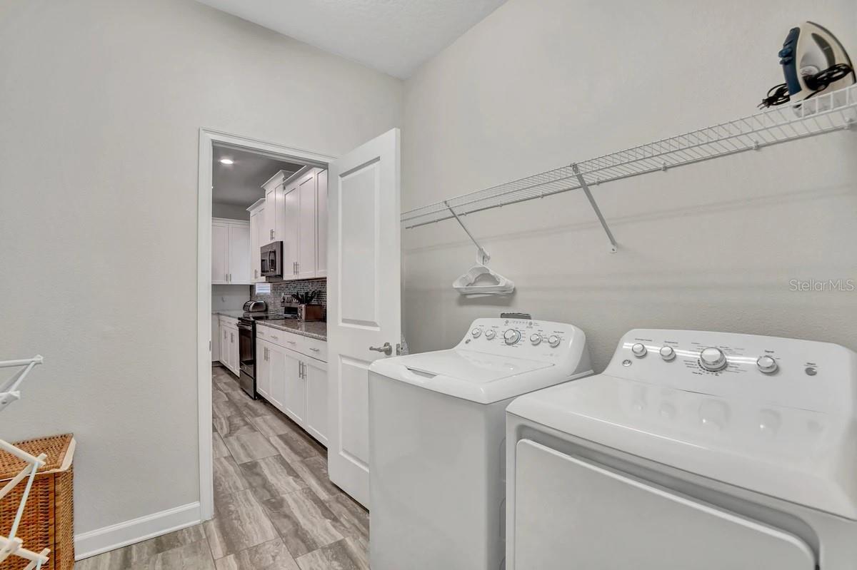 Image 12 of 42 For 4769 Kings Castle Circle