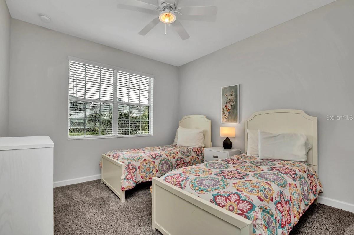 Image 13 of 42 For 4769 Kings Castle Circle