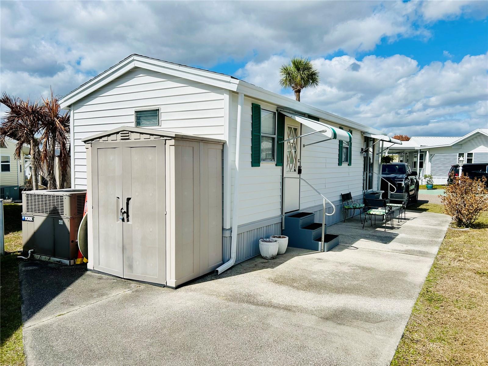 Image 2 of 41 For 9000 Us Highyway 192  652