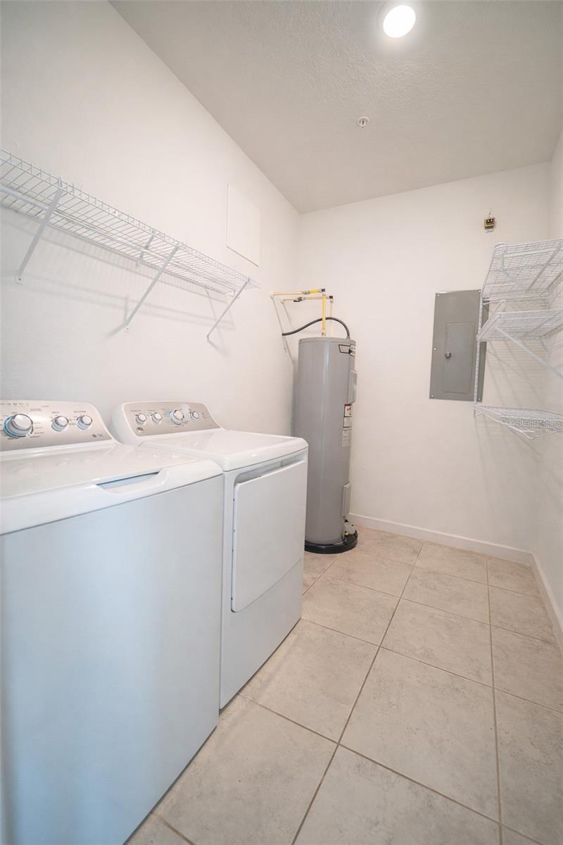 Image 21 of 39 For 11961 Boldface Drive