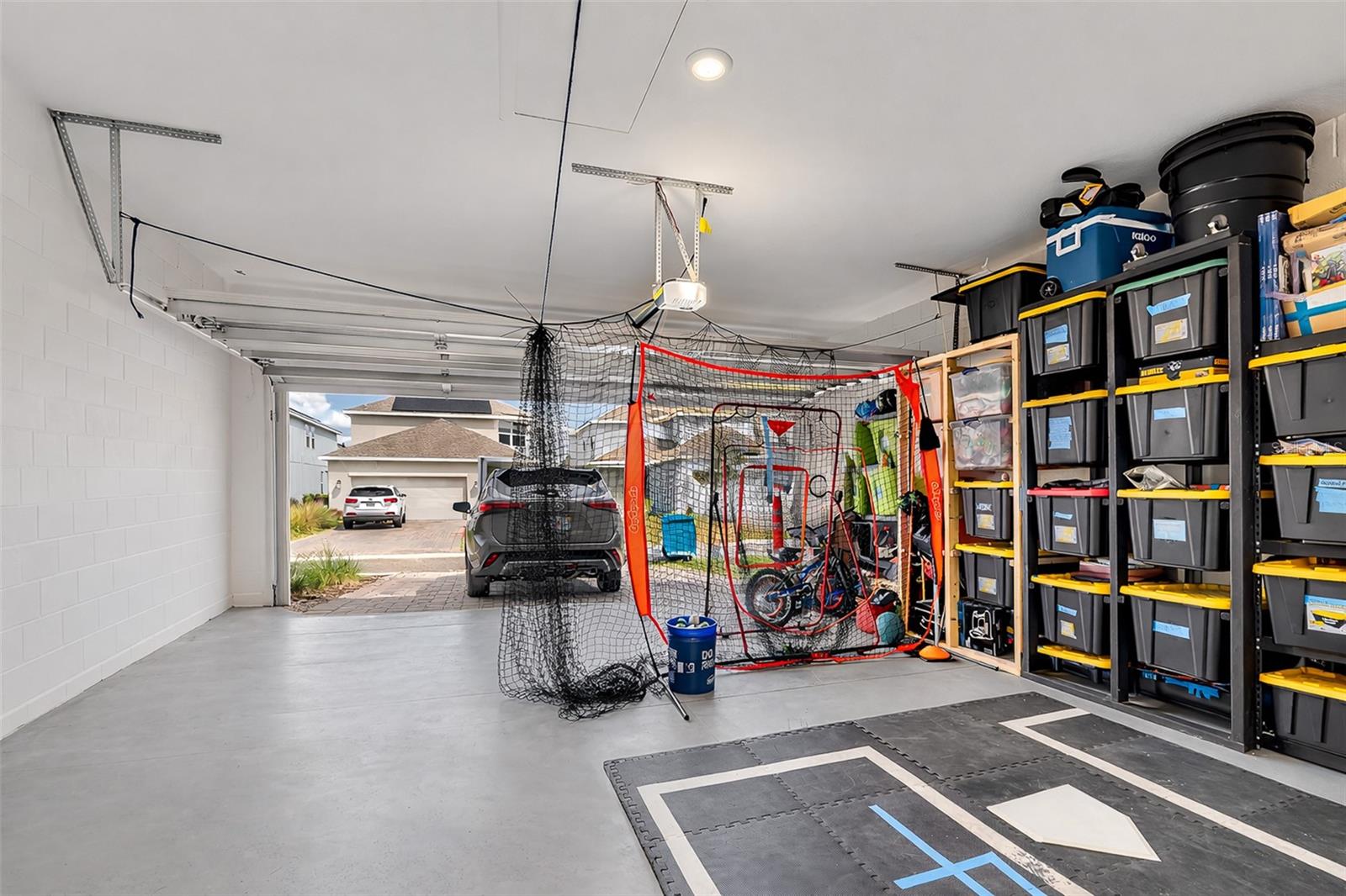 Image 27 of 39 For 11961 Boldface Drive