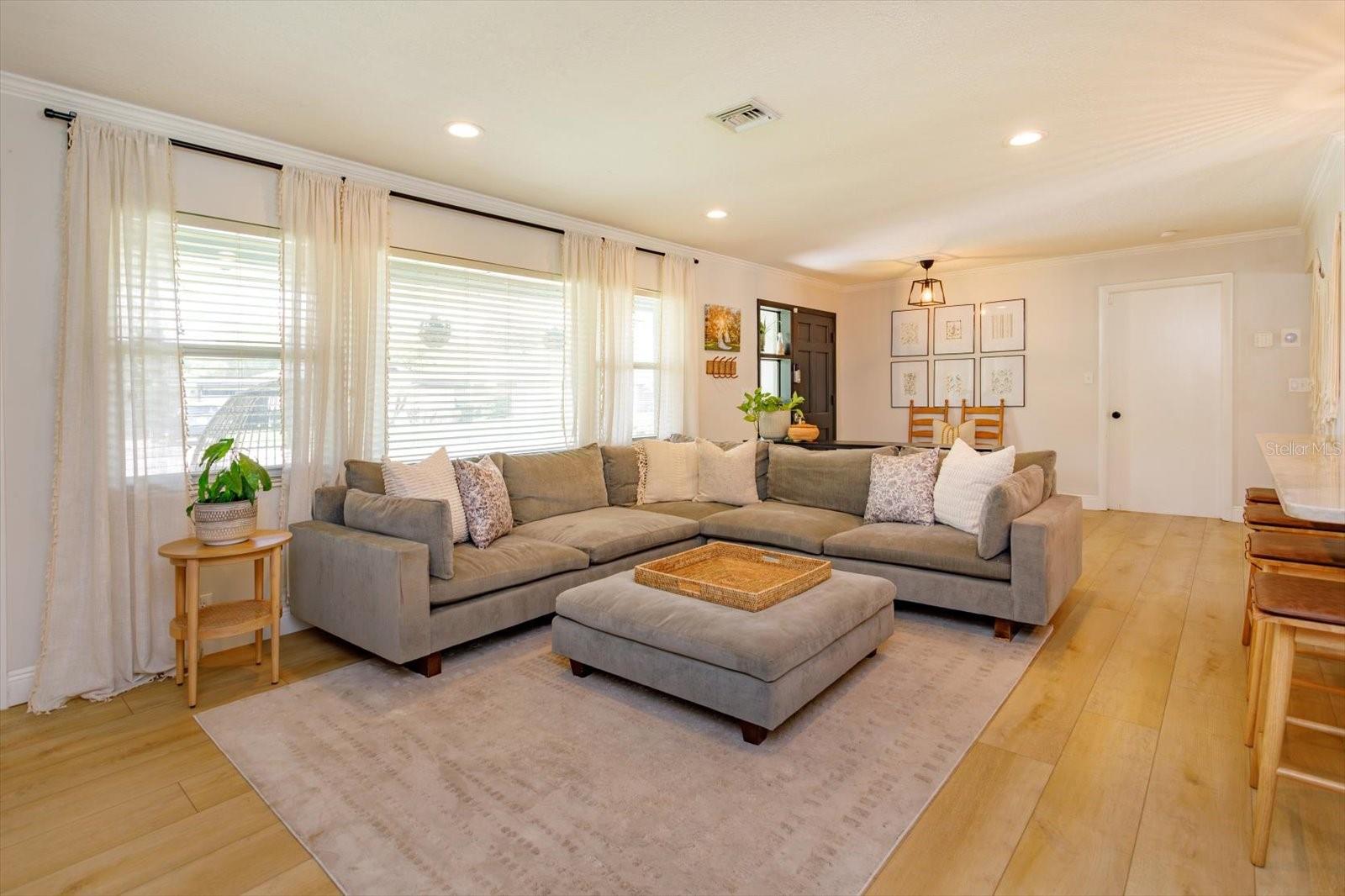 Image 6 of 55 For 2681 Fitzhugh Road