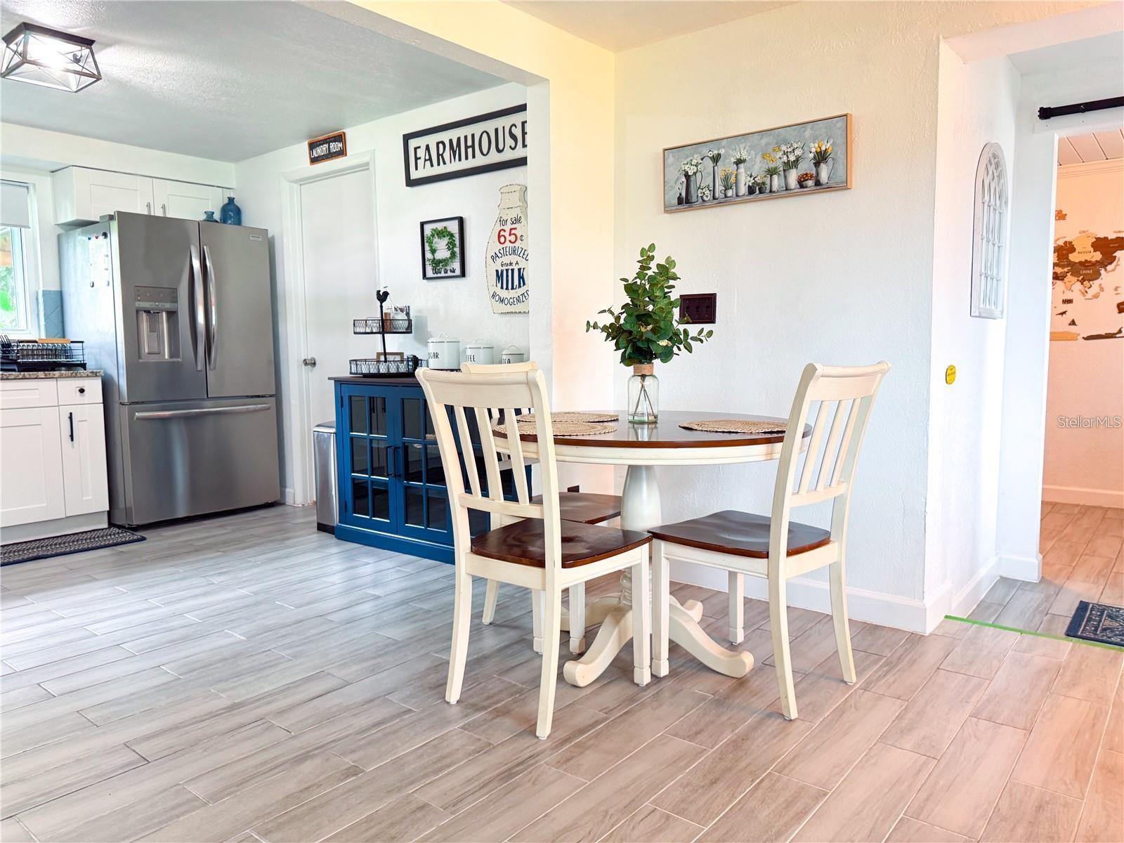 Image 10 of 29 For 9616 Pine Ridge Avenue