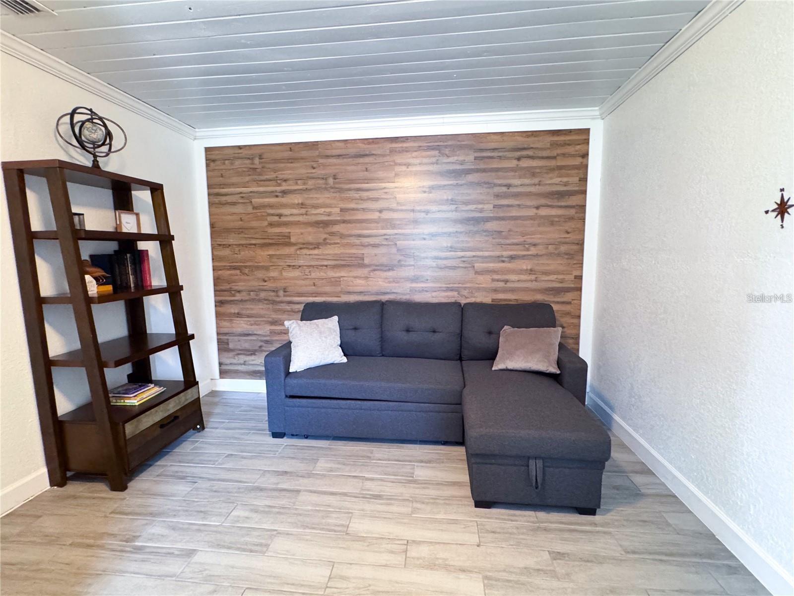 Image 15 of 29 For 9616 Pine Ridge Avenue