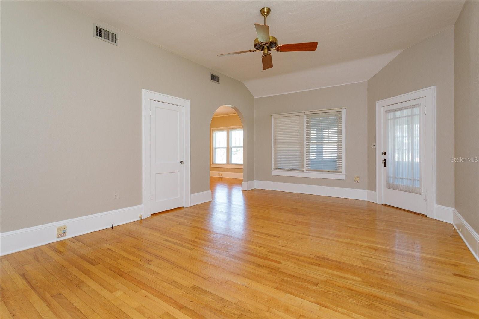 Image 8 of 25 For 310 Concord Drive