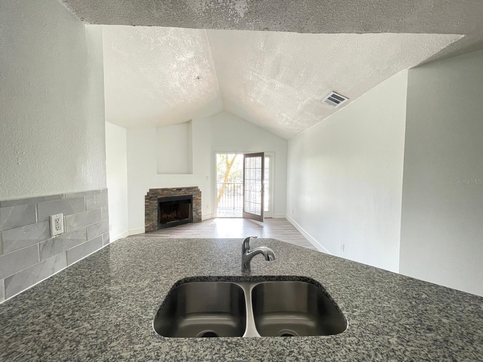 Image 21 of 30 For 236 Afton Square 305