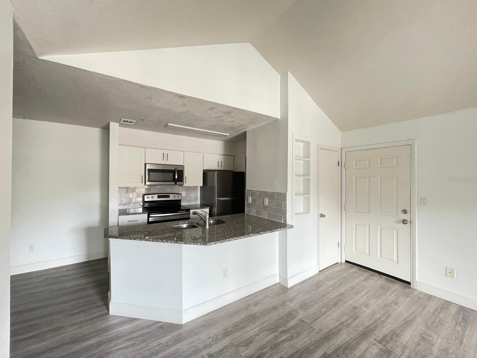 Image 22 of 30 For 236 Afton Square 305