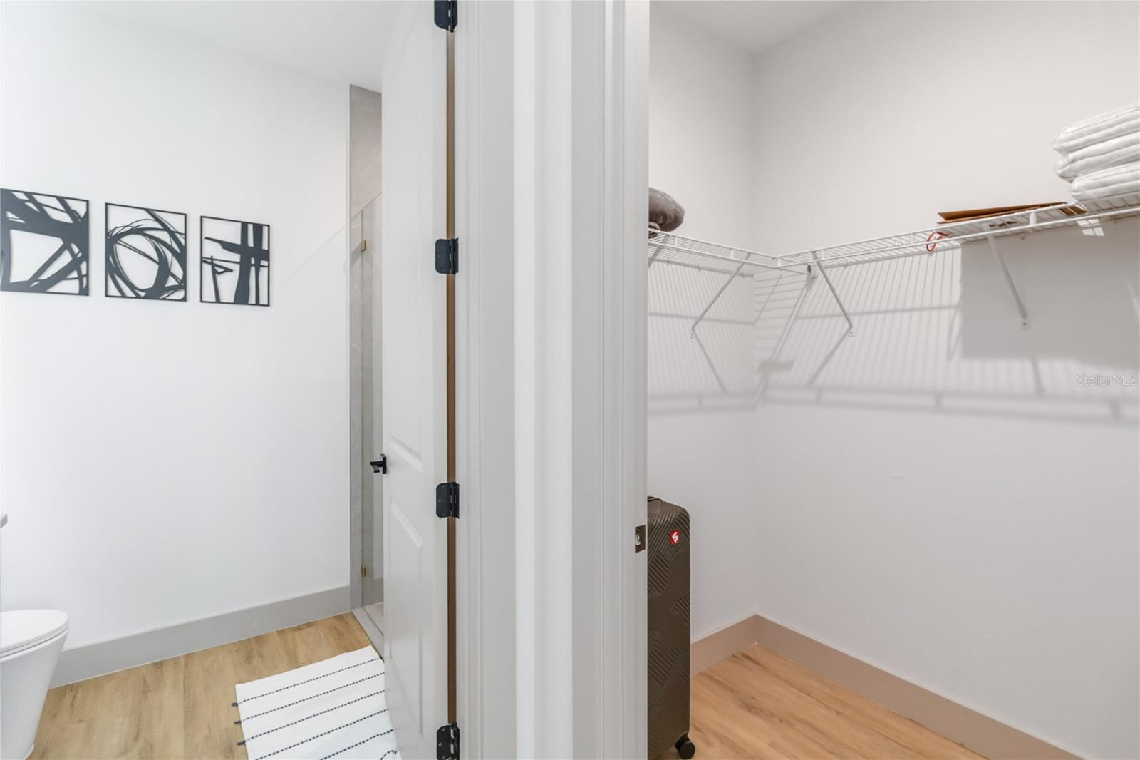 Image 18 of 51 For 12717 Hershko Alley