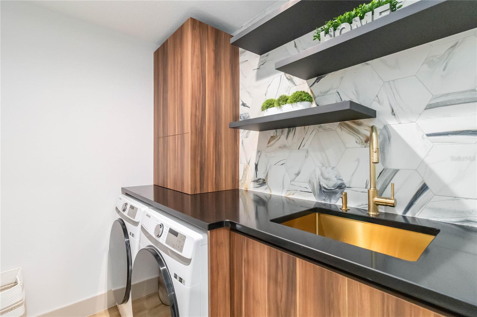 Image 29 of 51 For 12717 Hershko Alley