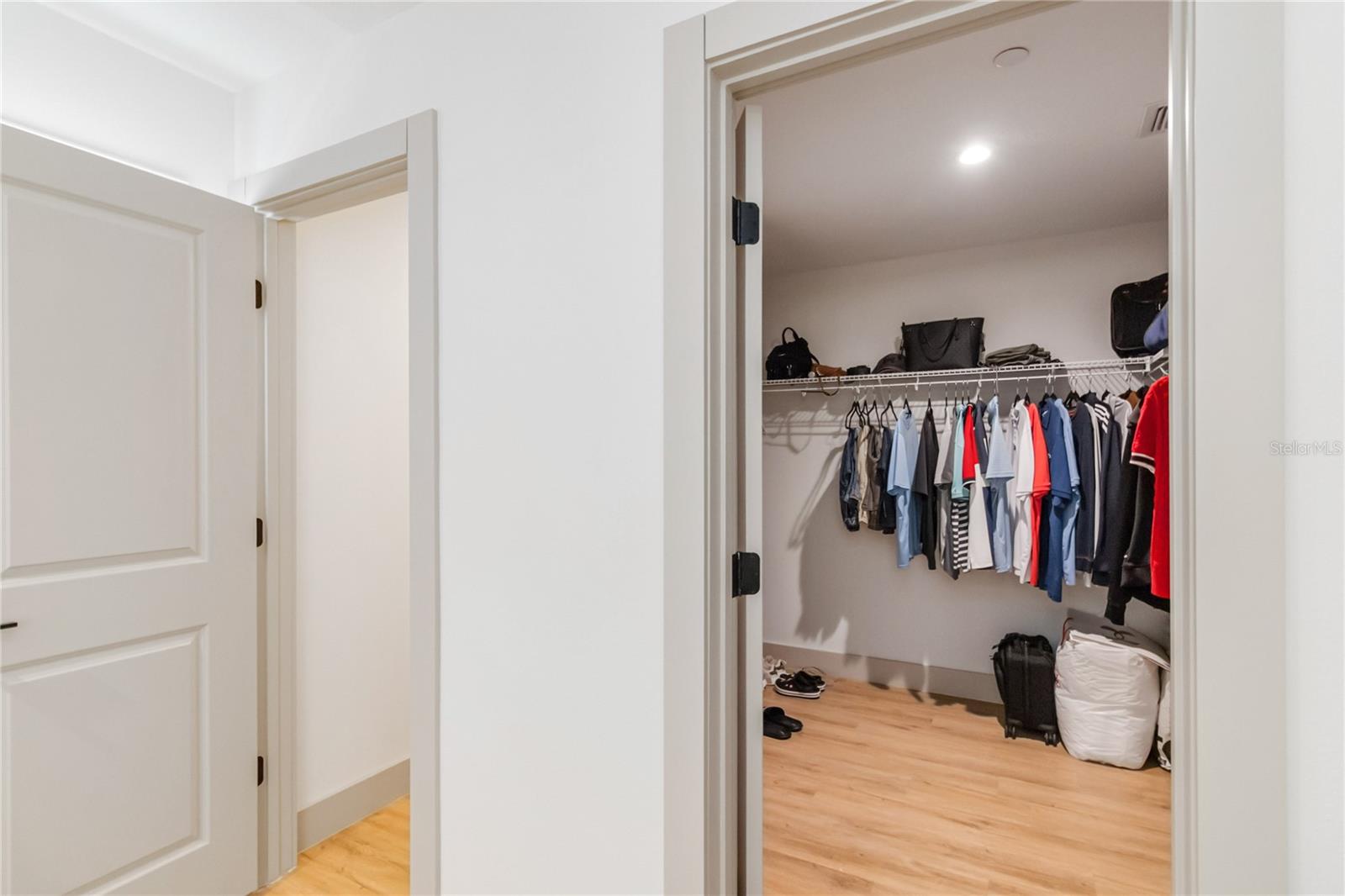 Image 35 of 51 For 12717 Hershko Alley