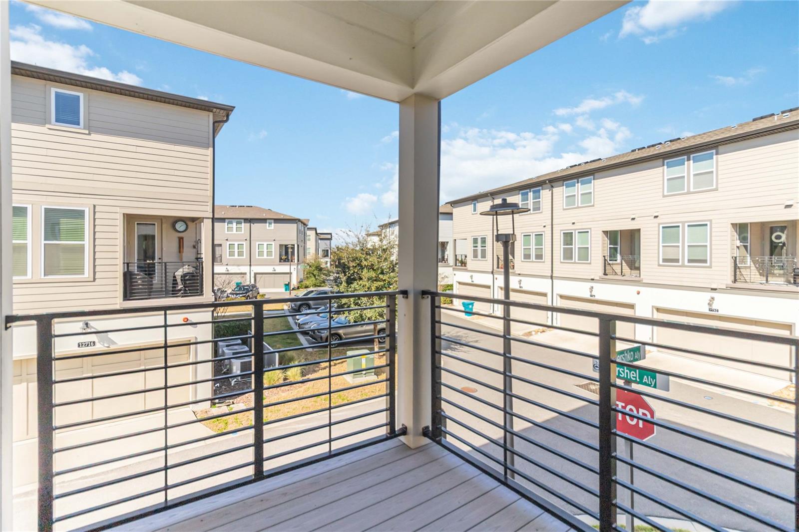 Image 36 of 51 For 12717 Hershko Alley