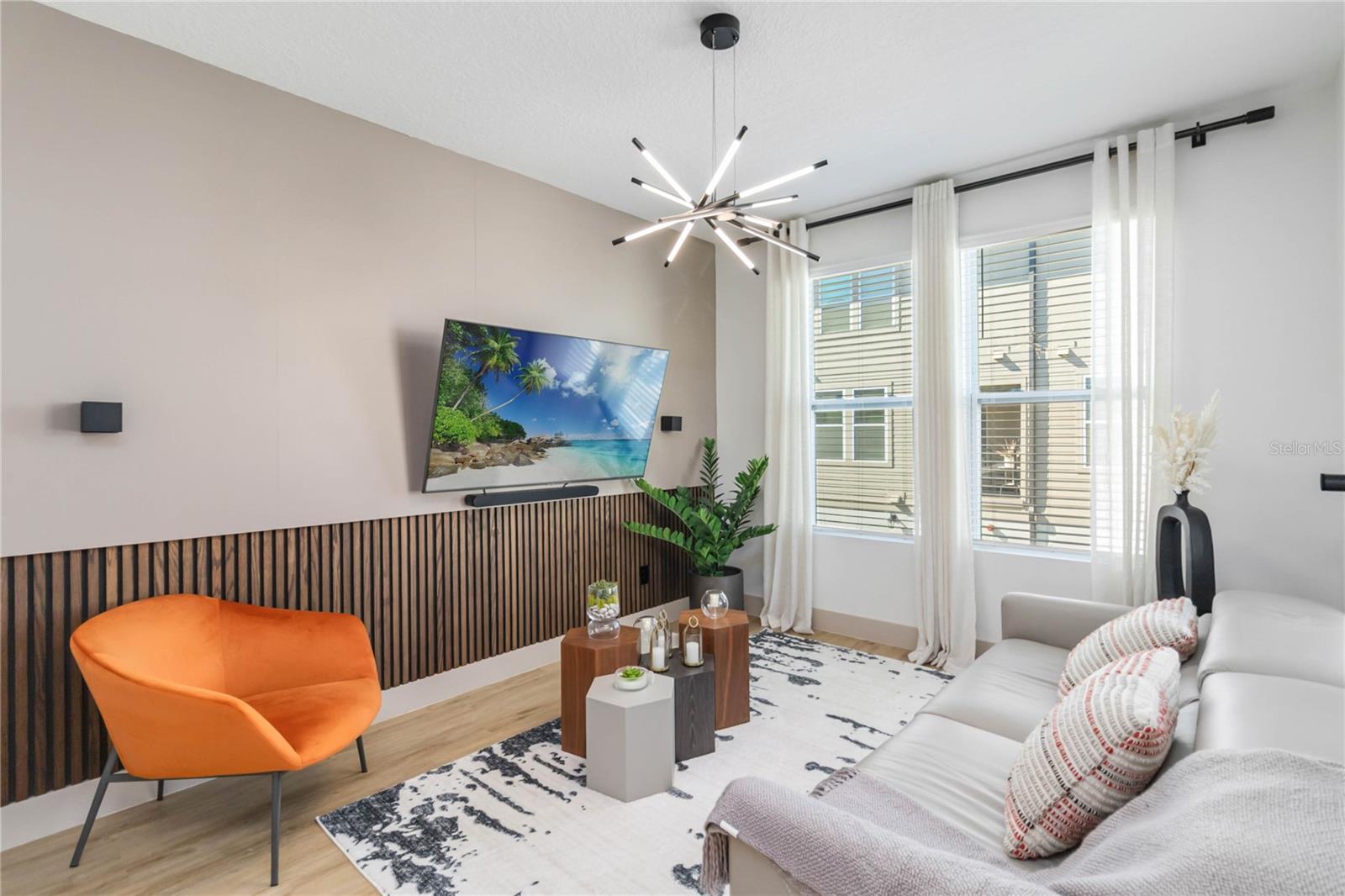 Image 7 of 51 For 12717 Hershko Alley